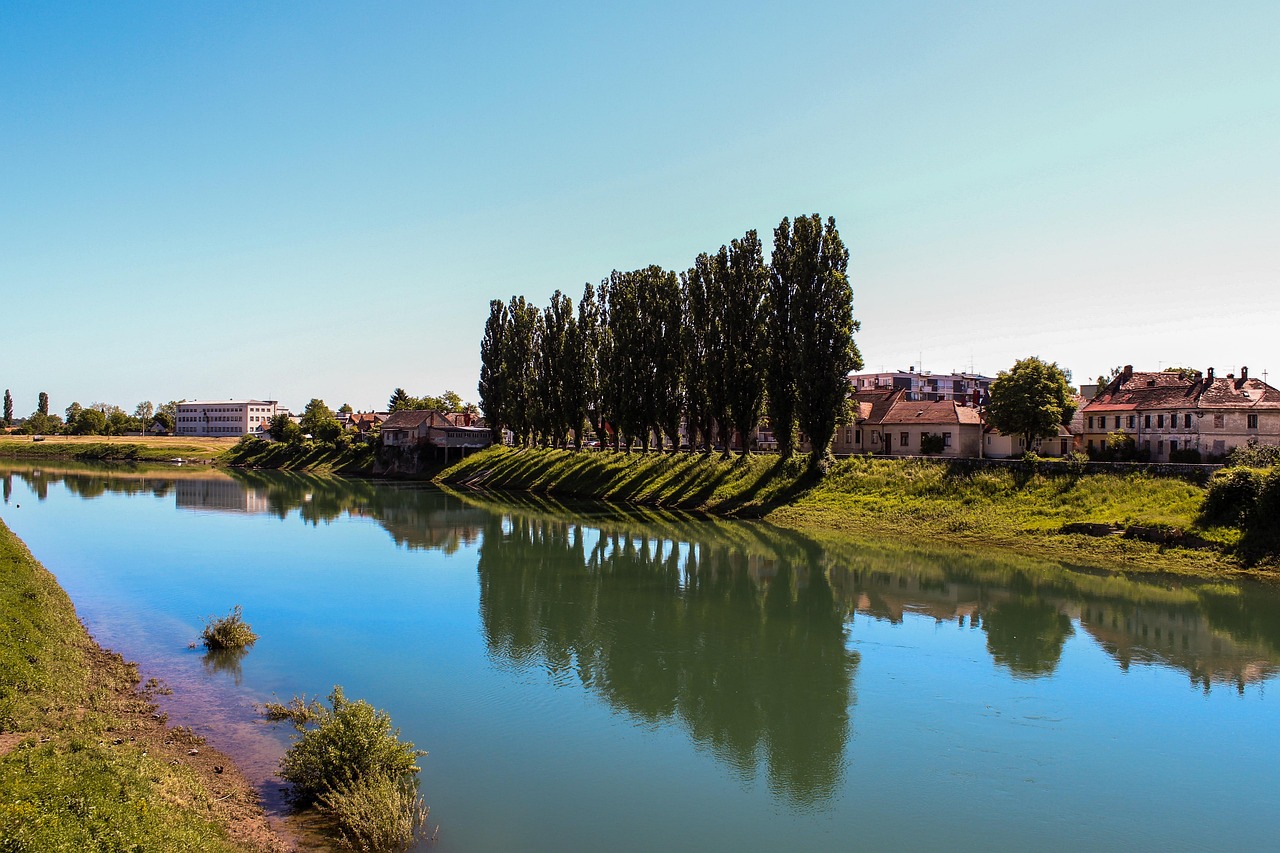 https://www.mercury-s.hr/wp-content/uploads/2025/09/river-527598_1280.jpg